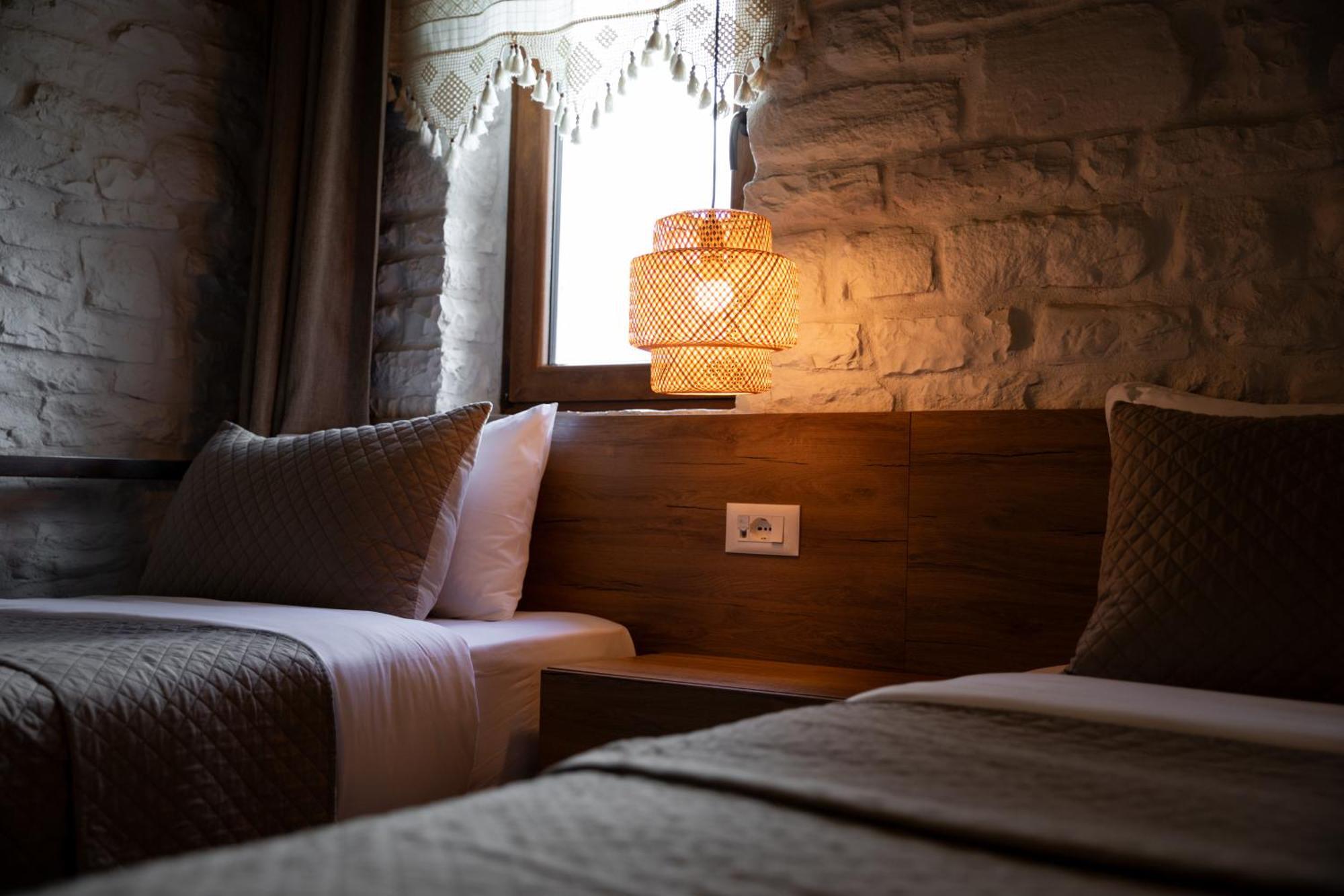 The Stone Sky Hotel Gjirokastër Buitenkant foto