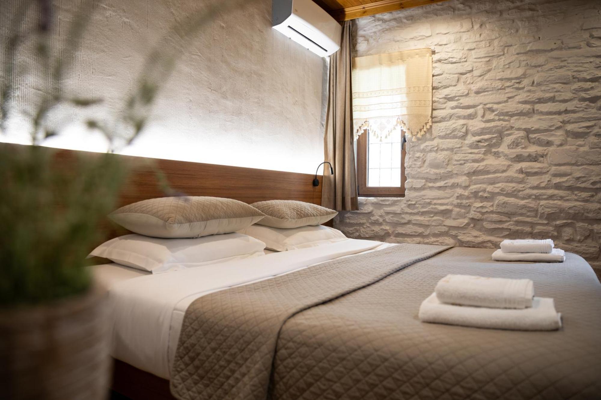 The Stone Sky Hotel Gjirokastër Buitenkant foto