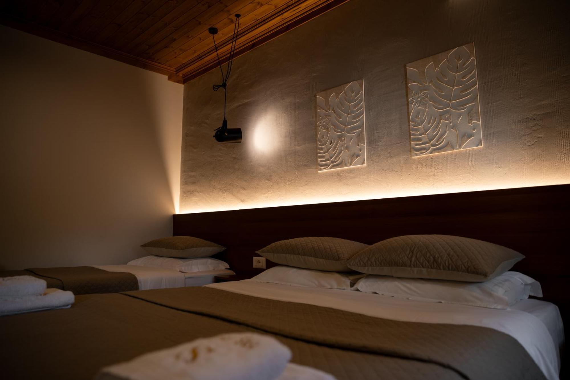 The Stone Sky Hotel Gjirokastër Buitenkant foto