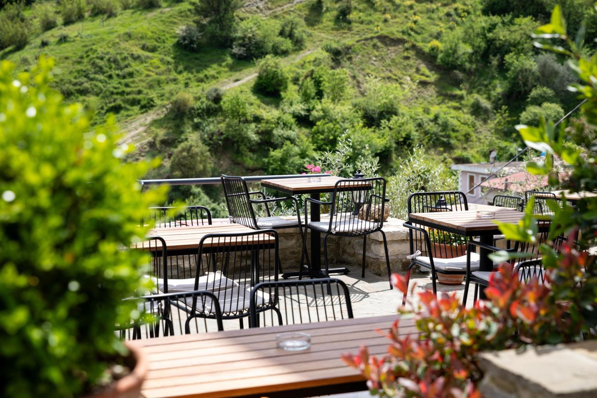 The Stone Sky Hotel Gjirokastër Buitenkant foto